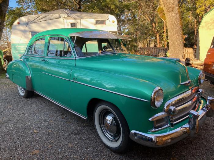 1950 Chevrolet Deluxe 4 Door Sedan