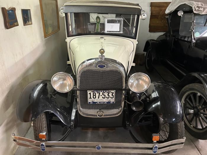 1928 Ford 5 Window Coupe