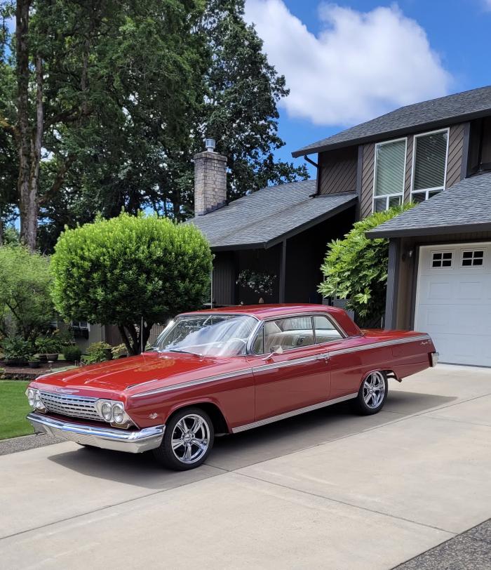 1962 Chevrolet Impala SS 2-DR Hardtop