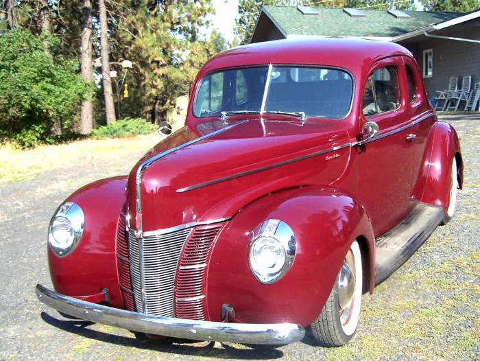 1940 Ford Deluxe Coupe