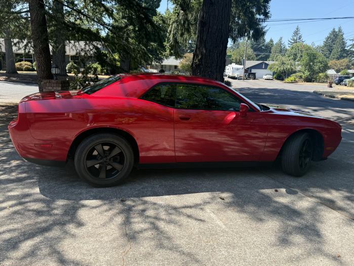 2011 Dodge Challenger SE
