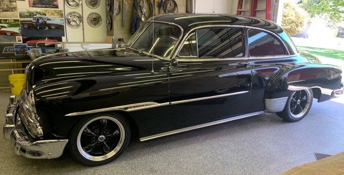 1951 Chevrolet Deluxe 2 Door Sedan