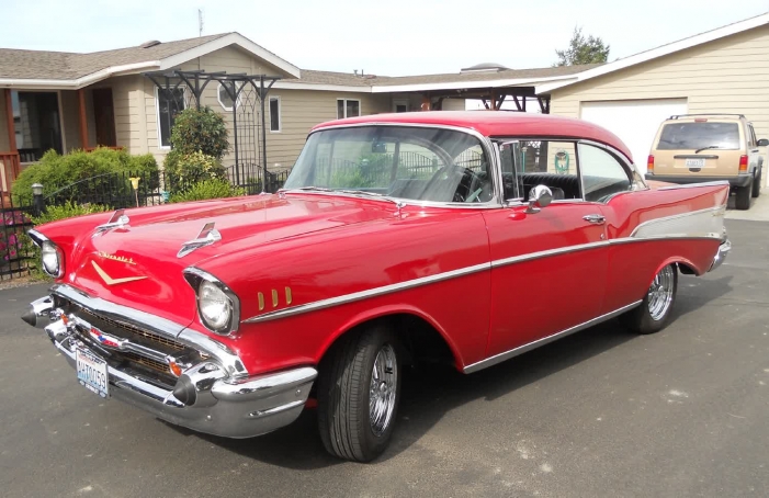 1957 Chevrolet 2DR HT
