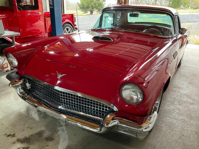 1957 Ford Thunderbird Convertible / Hardtop