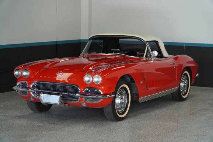 1962 Chevrolet Corvette Coupe - Lot #385