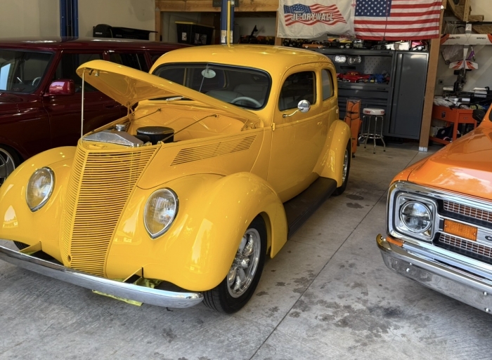 1937 Ford Tudor Slant Back