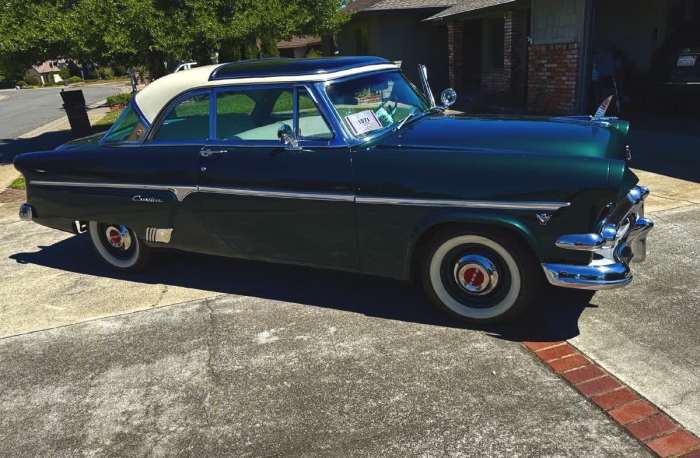 1954 Ford Skyliner 2DR Coupe