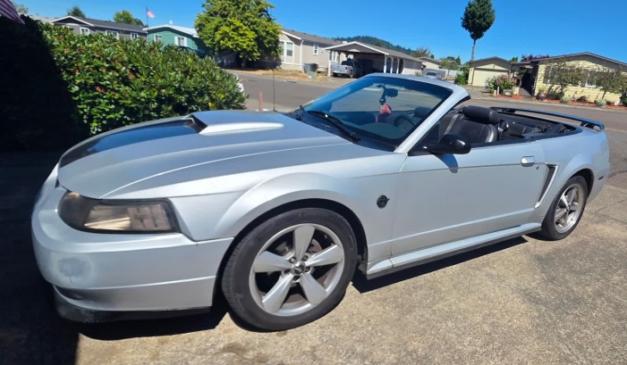 2004 Ford Mustang Convertible