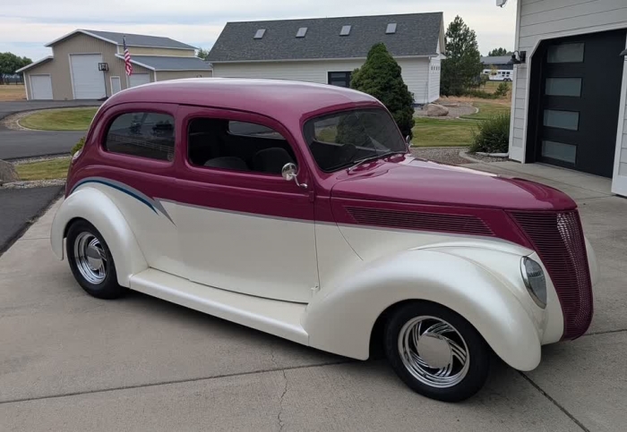 1937 Ford 2DR Hotrod