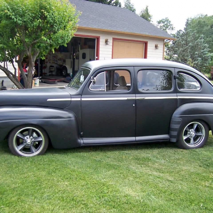 1947 Ford Deluxe