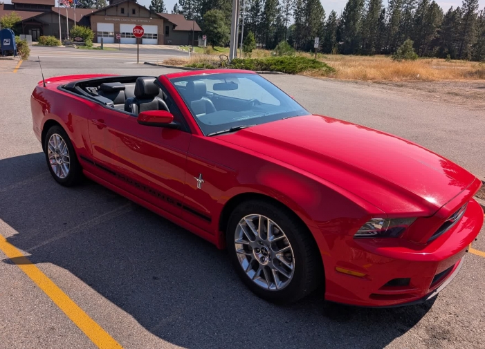 2014 Ford Mustang Convertible