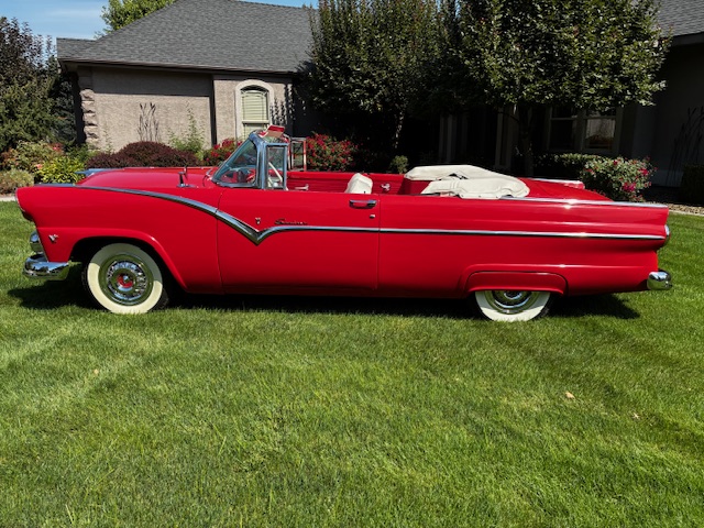 1955 Ford Sunliner Convertible