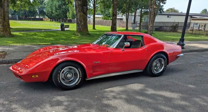 1973 Chevrolet Corvette Coupe 2D