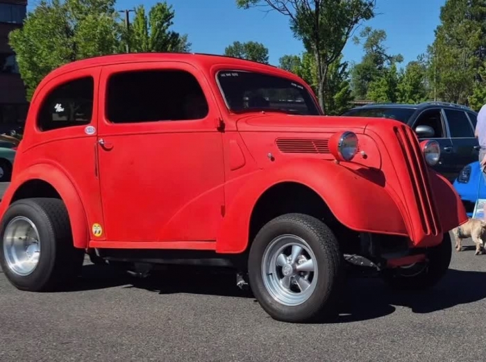 1948 Ford Anglia