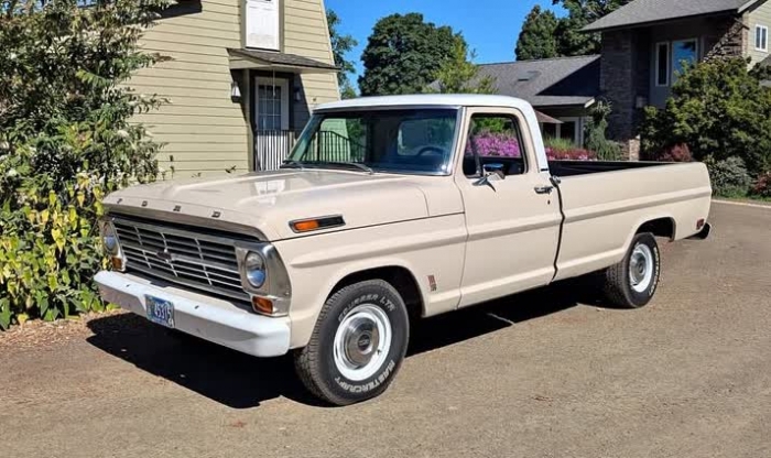 1968 Ford F100 Pickup Custom Cab