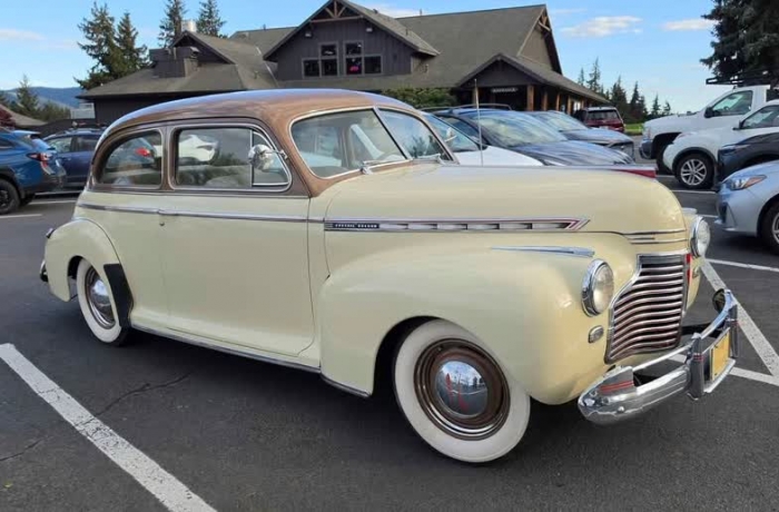 1941 Chevrolet Special Deluxe 2 Door